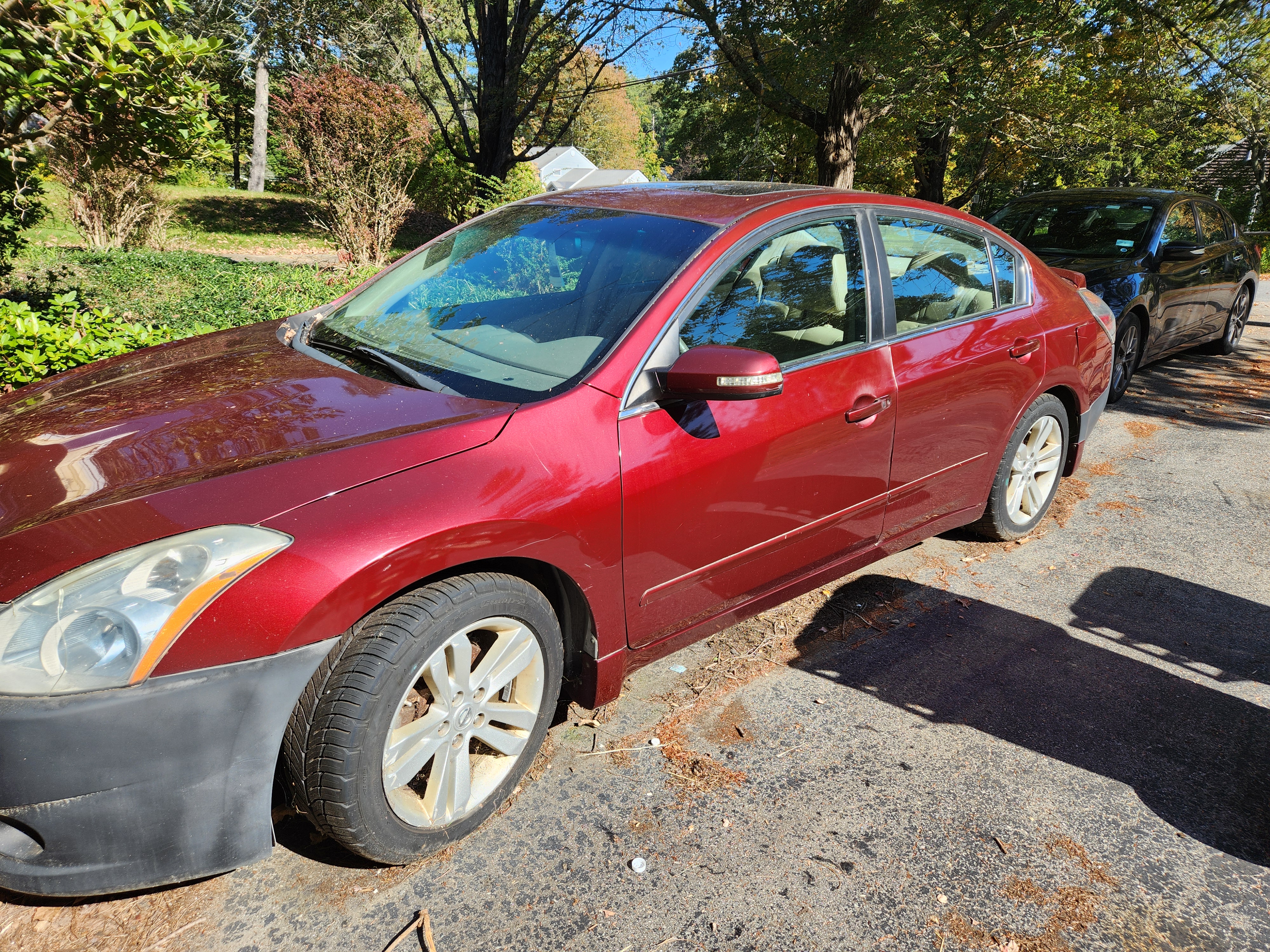 2011 Nissan Altima front view
